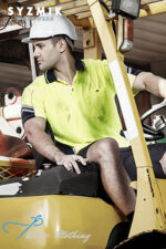 zh237 Syzmik Mens HiVis Squad Short Sleeve Polo
